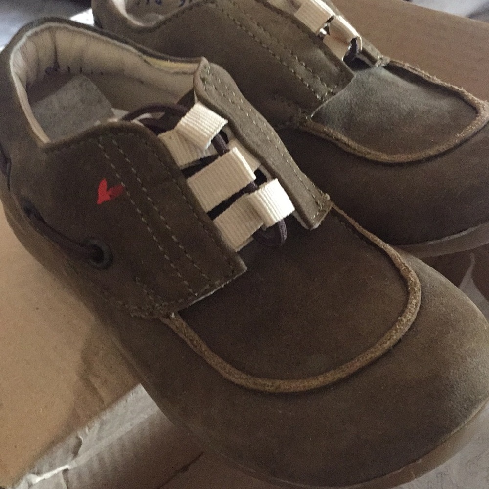Children’s shoes